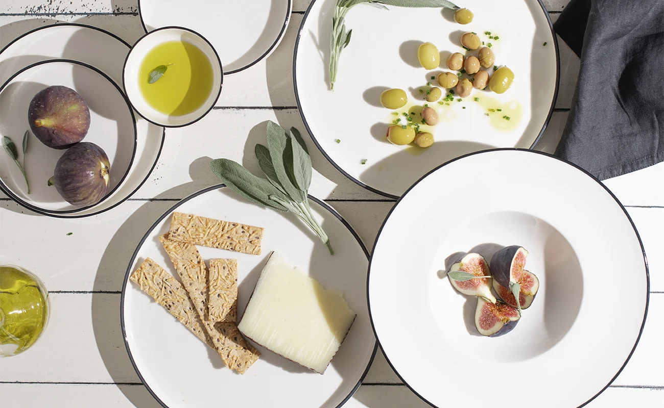 MODEST-BLACK-copy.webp (132 KB)